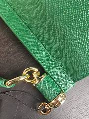 D&G dauphine leather Sicily bag in green size 16cm - 2