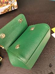 D&G dauphine leather Sicily bag in green size 16cm - 3