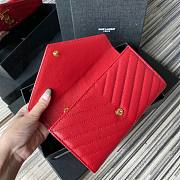 YSL Monogram large flap wallet in grain de poudre embossed red leather size 19cm - 3