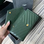 YSL Monogram large flap wallet in grain de poudre embossed green leather size 19cm - 5