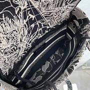 Dior medium Lady D-Lite bag black and white dior around the world embroidery size 24cm - 4