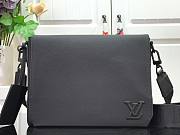 LV messenger aerogram in black M57080 30.5cm - 1