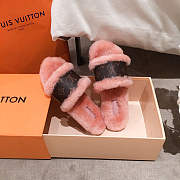 Louis Vuitton fur sandal in pink - 4