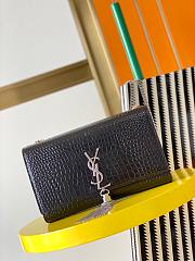 YSL Kate medium with tassel in crocodile-embossed shiny leather in black with silver tag 354119 24cm - 1