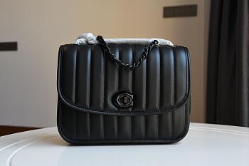 Coach | Madison shoulder bag with quilting full black 4684 23cm