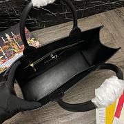 D&G Small calfskin DG daily shopper in black 36cm - 6