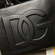 D&G Small calfskin DG daily shopper in black 36cm - 2