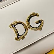 D&G Sicily bag calfskin leather in white with DG logo size 25cm - 3