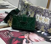 Dior Lady 5-gusset card holder green patent cannage calfskin 10.5cm - 1