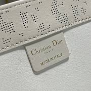 Dior Book tote oblique leather in white 41cm - 5