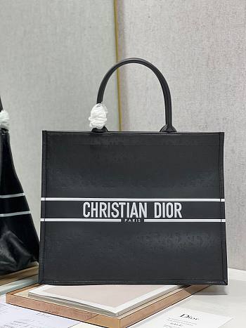 Dior Book tote oblique leather in black 41cm