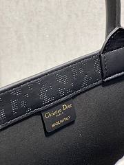 Dior Book tote oblique leather in black 36cm - 6