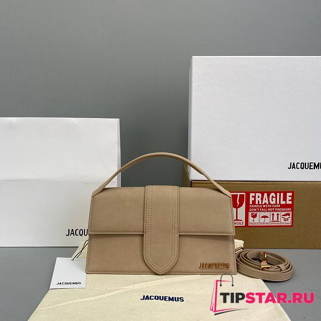 Jacquemus | Le grand bambino crossbody strap handbag in mocha 24cm - 1