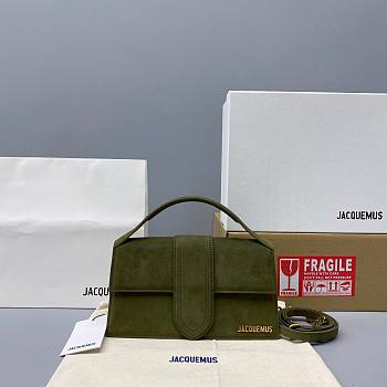 Jacquemus | Le grand bambino crossbody strap handbag in green 24cm