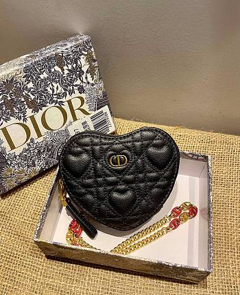 Dior Dioramour caro heart pouch with chain black cannage calfskin with heart motif 11cm