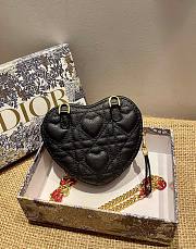Dior Dioramour caro heart pouch with chain black cannage calfskin with heart motif 11cm - 3