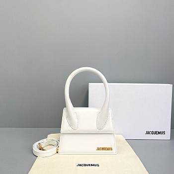 Jacquemus | Le chiquito moyen small leather bag in white 18cm