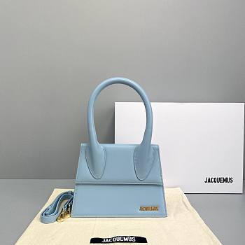 Jacquemus | Le chiquito moyen small leather bag in light blue 18cm