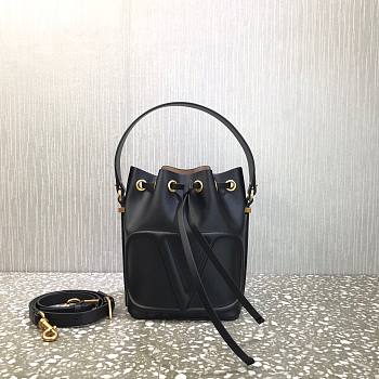 Valentino Bucket bag in black 18cm