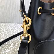 Valentino Bucket bag in black 18cm - 3