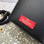 Valentino Bucket bag in black 18cm - 2