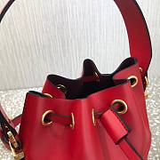 Valentino Bucket bag in red 18cm - 5
