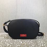 Valentino shoulder bag in black 25cm - 4