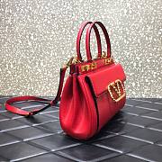 Valentino Garavani Rockstud alcove small top handle bag in red 23cm - 6