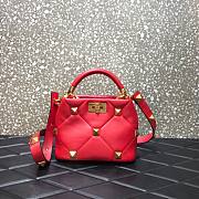 Valentino Roman stud the handle bag in red nappa 20cm - 1