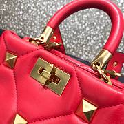 Valentino Roman stud the handle bag in red nappa 20cm - 6