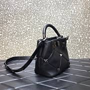 Valentino Roman stud the handle bag in nappa with tonal studs 21cm - 6