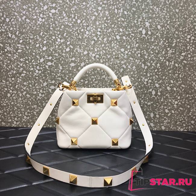 Valentino Roman stud the handle bag in white nappa 21cm - 1