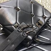 Valentino Roman stud the handle bag in nappa with tonal studs 28cm - 6