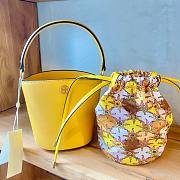 Tory Burch | Robinson mini bucket bag in yellow 13cm - 2