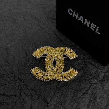 Chanel brooch 006