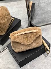 YSL Loulou puffer bag in merino shearling and lambskin (beige) 29cm - 6