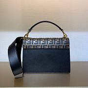 Fendi Kan I black leather bag 25cm - 3