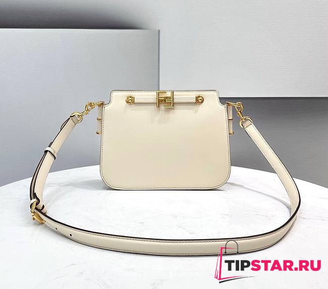 Fendi Touch white leather bag 26.5cm - 1