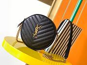 YSL Vinyle round camera bag in chevron-quilted grain de poudre embossed black leather 17cm - 1