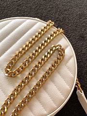 YSL Vinyle round camera bag in chevron-quilted grain de poudre embossed white leather 17cm - 4