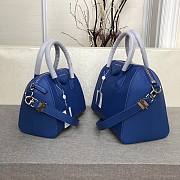 Givenchy Antigona bag in grained leather in blue BB05118012 28/30cm - 2
