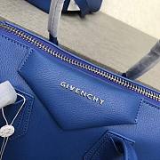 Givenchy Antigona bag in grained leather in blue BB05118012 28/30cm - 5