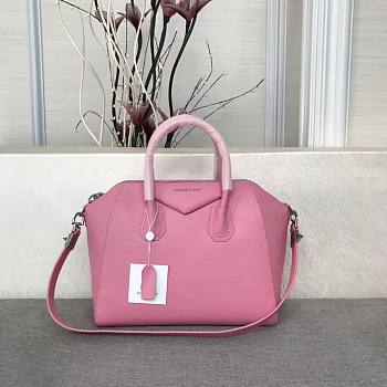 Givenchy Antigona bag in grained leather in light pink BB05118012 28/30cm
