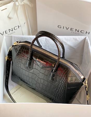 Givenchy Antigona bag in crocodile effect leather 28/33cm
