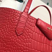 Givenchy Antigona shopping bag in crocodile effect leather in red 34cm - 5