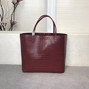 Givenchy Antigona shopping bag in crocodile effect leather in plum red 34cm - 2