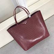 Givenchy Antigona shopping bag in crocodile effect leather in plum red 34cm - 4