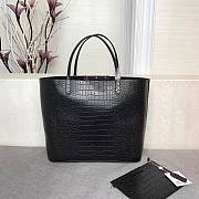 Givenchy Antigona shopping bag in crocodile effect leather in black 34cm - 5