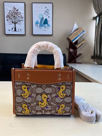 Coach | Rogue 17 in signature textile jacquard with duck motif embroidery C6164 17cm