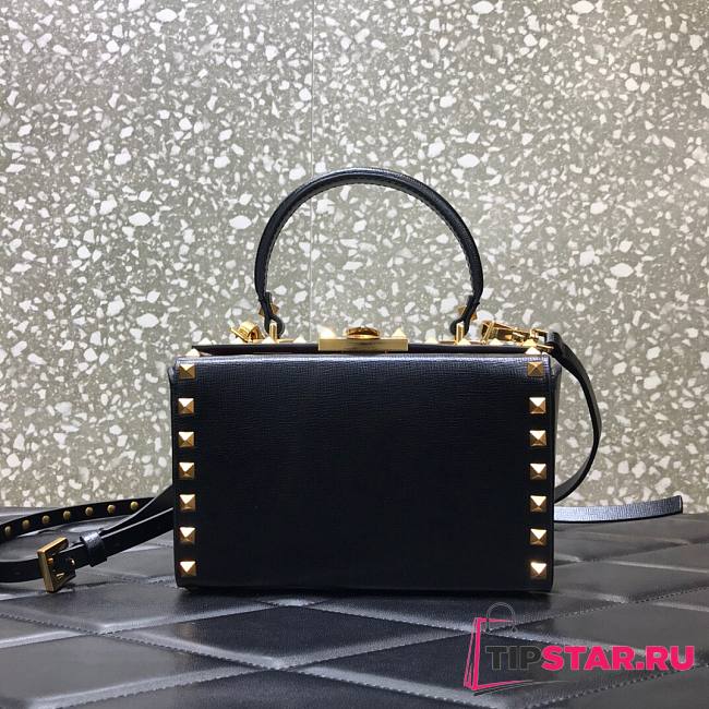 Valentino Rockstud alcove grainy calfskin box bag in black 19cm - 1